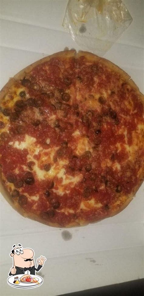 Lou Malnatis Pizzeria In Village Of Lakewood Restaurant Menu And Reviews