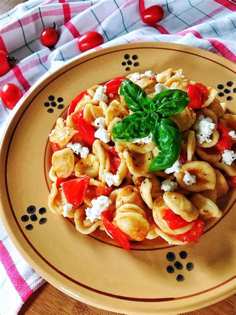 Orecchiette Al Pomodoro Ilpugliesechecucina