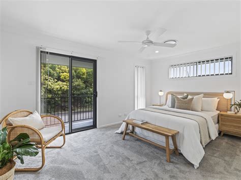 1 Bowline Street. — home in the hunter