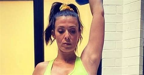 Kym Marsh Thrills Corrie Fans As She Flaunts Ripped Abs In Teeny Hot Pants And Sports Bra
