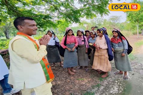 ভোট প্রচারে বেরিয়ে যা করলেন আলিপুরদুয়ারের বিজেপি প্রার্থী দেখে অবাক সকলে