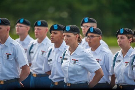 Women In The Infantry How The Army Is Growing Its First Female