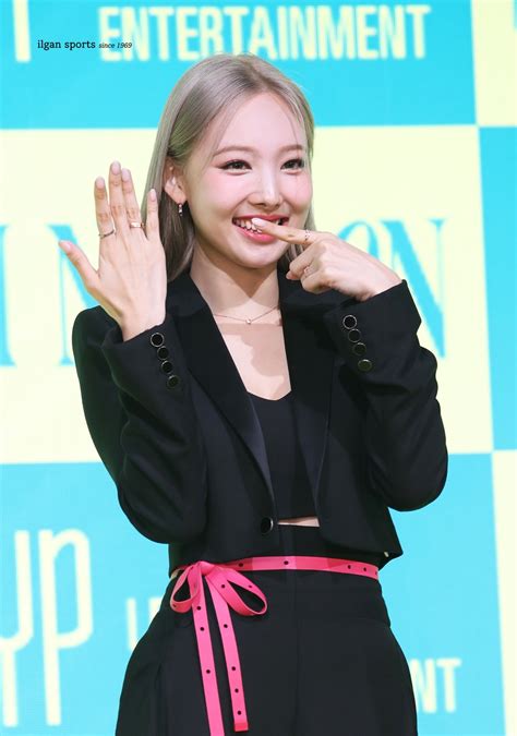 Nayeon St Mini Album Media Showcase Twice Jyp Ent Photo