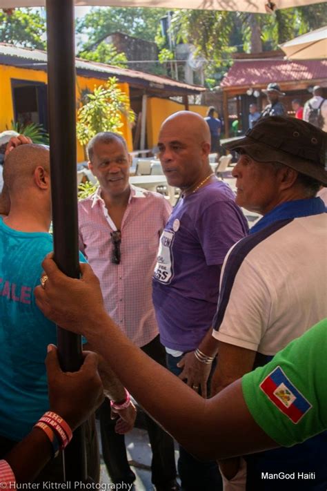 Lakay Restaurant Cap Haïtien - Martelly at Lakay!