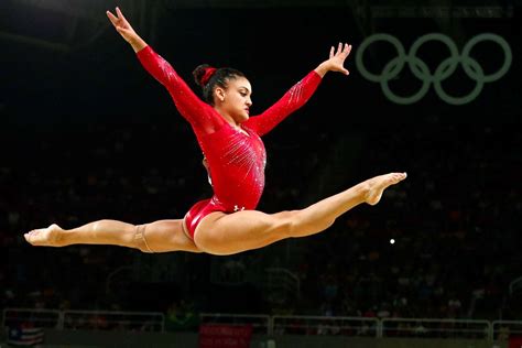 Lauren Hernandez Usa During The Womens Balance Beam Finals In The