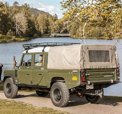 Land Rover Td5 Defender 130 Double Cabin Canvas