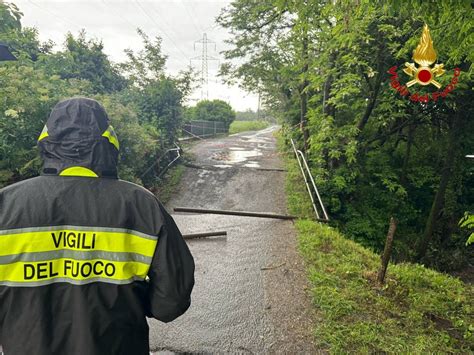 Il Maltempo Non D Tregua Sul Varesotto Anche Oggi Interventi Dei