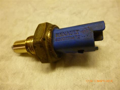 8200771472 Выключатель света зад.ходав сб RENAULT | Запчасти на DRIVE2