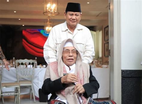 Usai Bertemu Prabowo Subianto Kiai Sepuh Nu Doakan Cita Cita Di