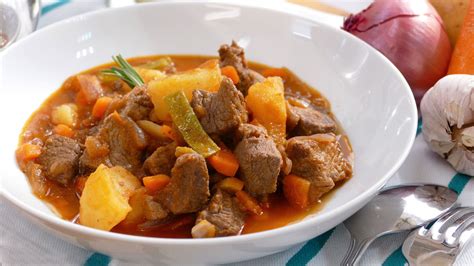 Carne Guisada Con Patatas