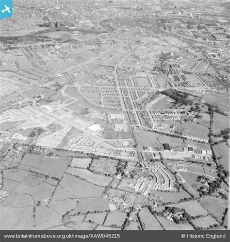 Xaw045215 Northern Ireland 1952 General View Ormeau Belfast