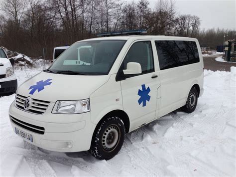 Topworldauto Photos Of Volkswagen Transporter Ambulance Photo