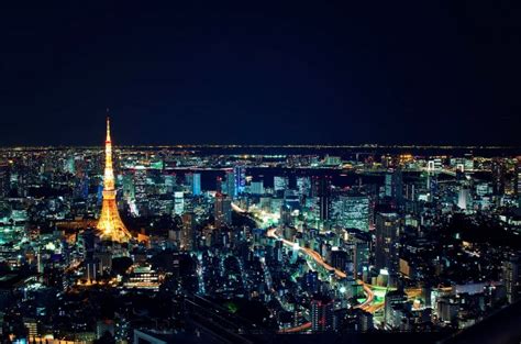 20 World's Most Beautiful Cities At Night | FREEYORK