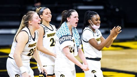 Iowa women's basketball: Hawkeyes pull away for road win at Wisconsin