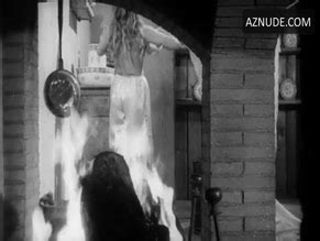 TERROR CREATURES FROM THE GRAVE NUDE SCENES AZNude