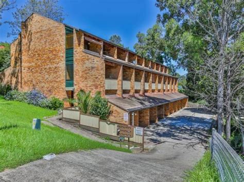 3 49 Sturt Street Campbelltown Nsw 2560 Property Details