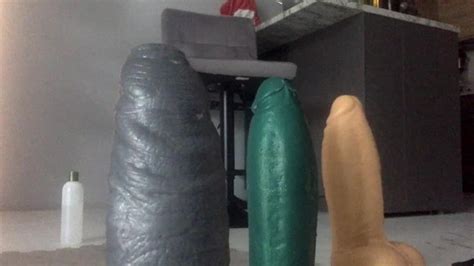 Hankey 先生用 个巨大的鸡巴张开和ogre XXLBoss Hogg 和 Atlas XXL Pornhub Gay