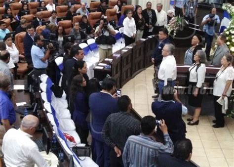 Asamblea Nacional rinde homenaje póstumo al Dr Adolfo Jarquín Ortel