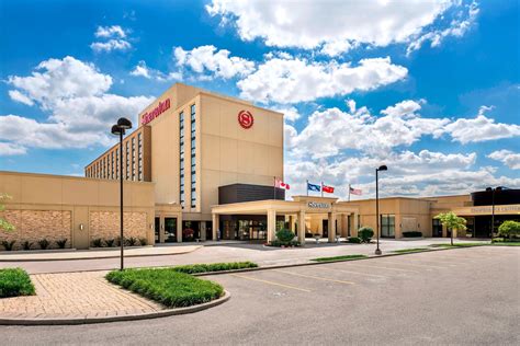 Sheraton Toronto Arpt Hotel And Conf Ctr Toronto On Hotels First Class