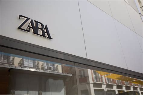 Inditex Primera Firma Espa Ola En Superar Los Millones De