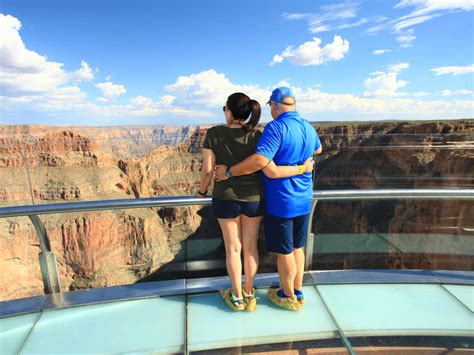 The Grand Canyon Glass Walkway – A Must for Your Bucket List