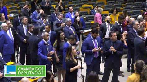 Piso Da Enfermagem E Reajuste Para Servidores Congresso Aprova