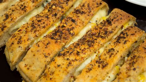 Cheesy Garlic Bread Sticks Recipe / Stuffed Garlic Bread Sticks ...