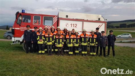 Neun Feuerwehrleute Aus Saubersrieth Niederland Bestehen