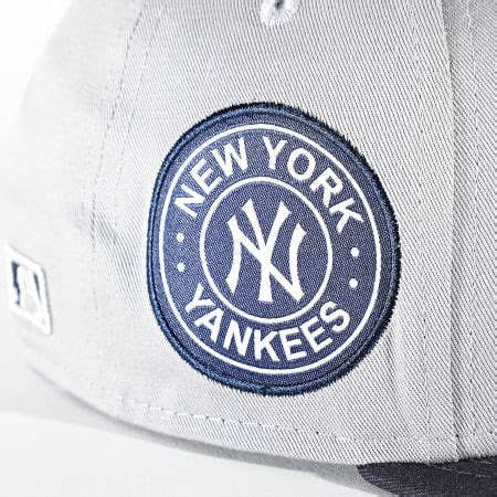 New Era Snapback Cap 9Fifty Contrast Side Patch New York Yankees Gris