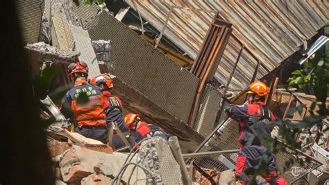 Jumlah Korban Tewas Gempa M 7 3 Taiwan Bertambah Jadi 7 Orang 4 Di