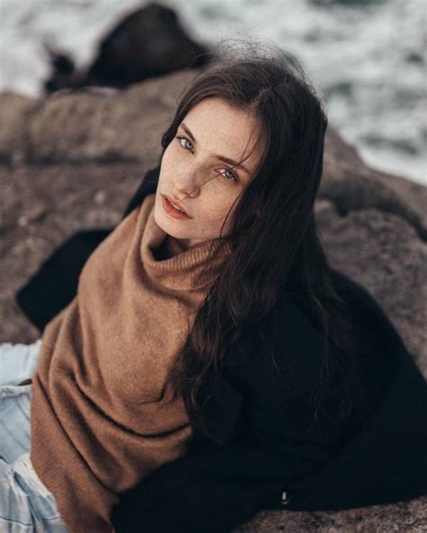 Juliana Santos Ig Nosnse Alef Lopes Juliana Santos Brunette Freckles