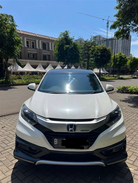 Honda Hrv At Prestige Mugen White On Black Panoramic Sunroof Mobil