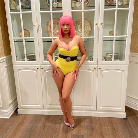 Nicki Minaj Hot Sexy Pictures Videos Bollywoodfever