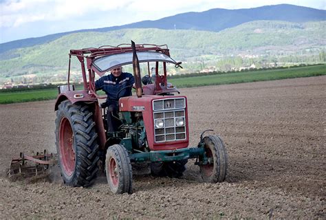 Pripreme tla za proljetnu sjetvu jedan od najvećih poslova požeških ratara