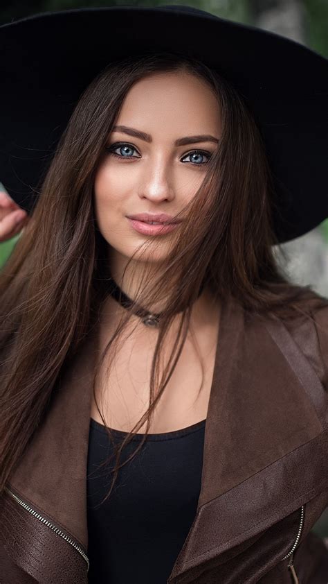 X Brunette Girls Depth Of Field Hd Blue Eyes Eyes Hat For