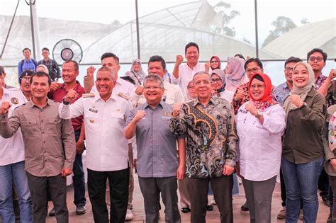 Tingkatkan Produktivitas Dan Nilai Tambah Bagi Petani Pemerintah