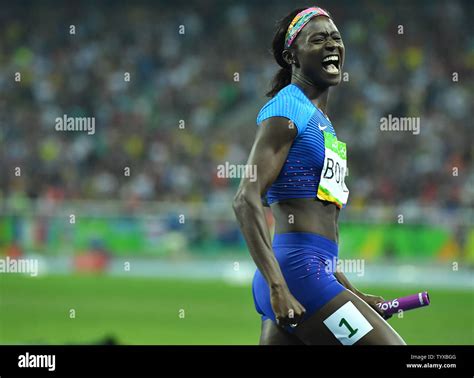 Tori Bowie Of The United States Reacts After Her Team Wins The Gold