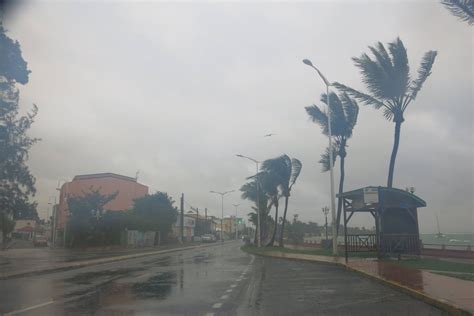 La Guadeloupe En Vigilance Rouge Face Au Passage De La Temp Te Philippe