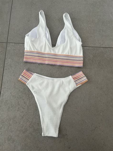 Bikini weiss Grösse M Neu gemäss Beschreibung in Engelburg für CHF mit Lieferung auf