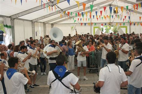 Pays Basque Un Week End Festif En Bleu Et Blanc Pour Les F Tes De