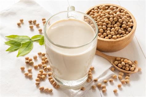 HIDDEN BENEFITS OF SOYA BEAN MILK - Health GadgetsNG