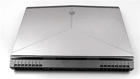 Alienware 15 R3 Review Gaming Laptop Reviews By Mobiletechreview