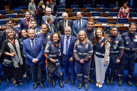 Pt No Senado Exalta Anos Do Samu Dif Cil Imaginar O Brasil Sem