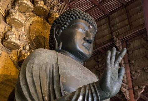 Mysterious Scrolls Found Inside Ancient Japanese Buddha Statue