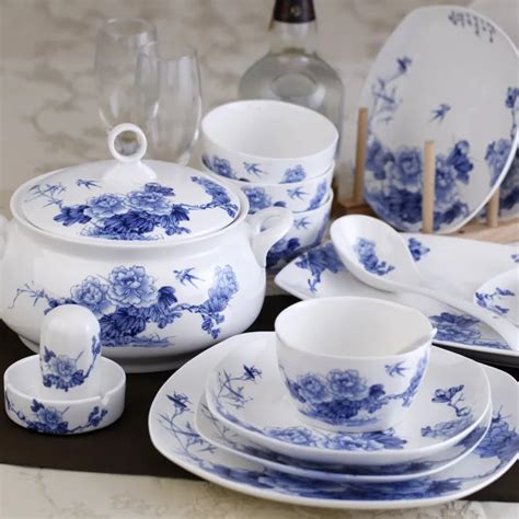 Jingdezhen Ceramic 56 Blue And White Bone China Dinnerware Set Glaze