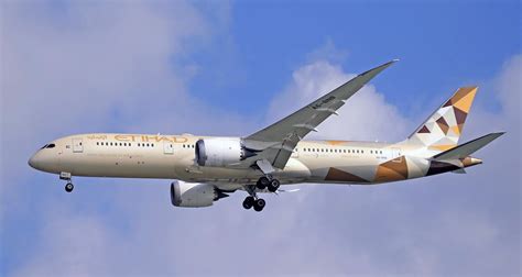 Job Opportunities In Abu Dhabi Announced By Etihad Airways Salary