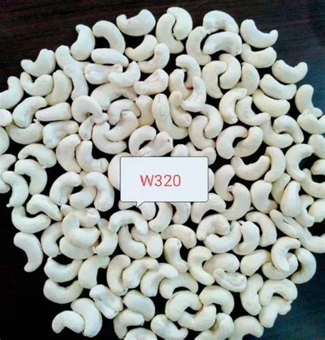 White Cashewnut W320 Packaging Size 10 Kg At Rs 700 Kg In Amravati