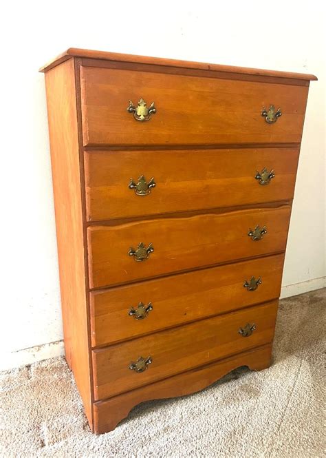 Solid Wood 5 Drawer Dresser