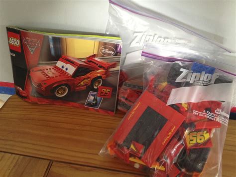 Dan the Pixar Fan: Lego: Cars 2 Lighning Mcqueen