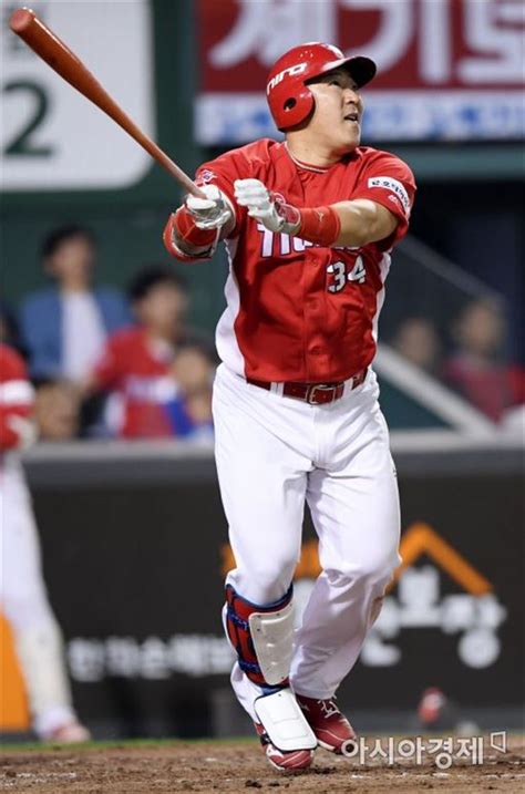 Kia 최형우 2017 Kbo 리그 5월 Mvp 선정 아시아경제